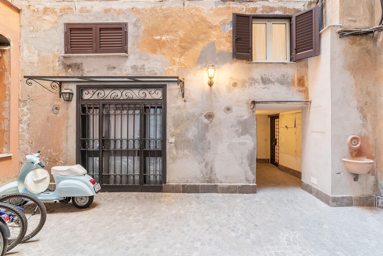Sweet Little Suite Near Pantheon Рим Екстериор снимка